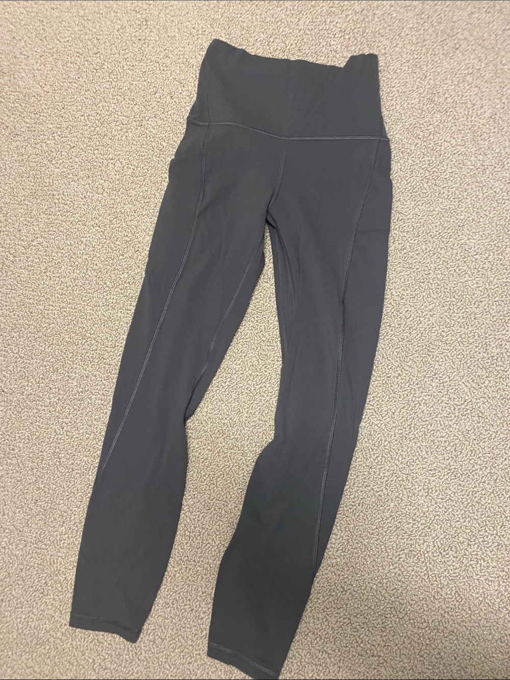 lululemon athletica align with pockets Leggings - Picture 2 of 3